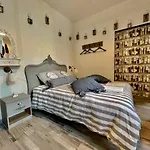 Maison De L'horloge Hotel *