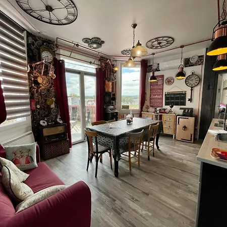 Отель Maison De L'horloge